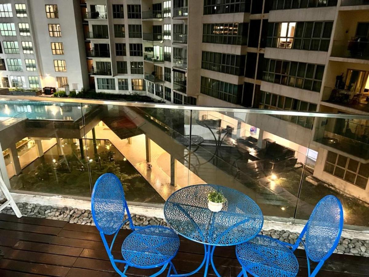 Regalia Skypool Klcc Hostel